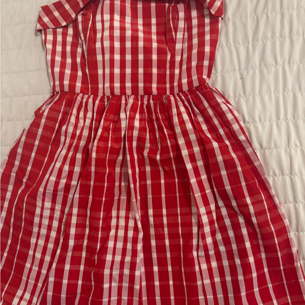Vineyard Vines Red and White Plaid  dress. Size 00